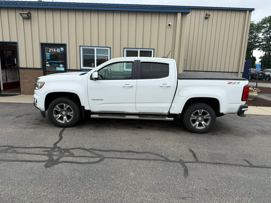 Used 2019 Chevrolet Colorado Z71 w/ LPO, Premium Interior Package AWD/4WD image 3