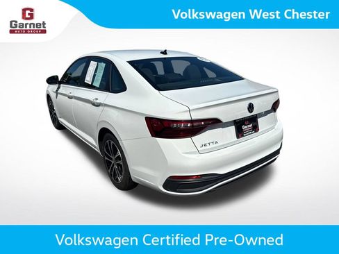 Certified 2023 Volkswagen Jetta Sport FWD image 3
