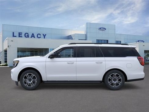 New 2026 Ford Expedition Max Active RWD image 3