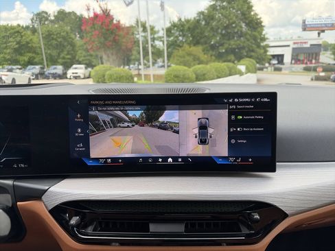 New 2026 BMW i4 eDrive40 w/ Premium Package RWD image 25