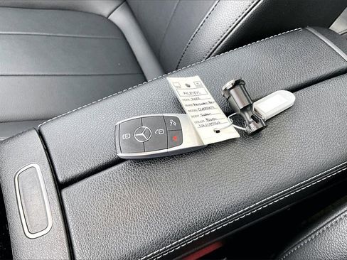 Used 2022 Mercedes-Benz CLA 250 CLA 250 image 35