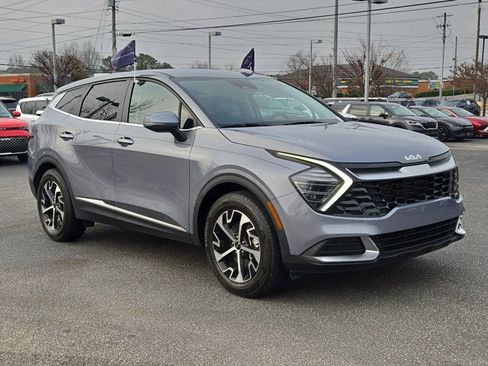 Certified 2024 Kia Sportage EX image 3