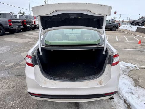 Used 2016 Ford Fusion SE w/ Equipment Group 202A image 13