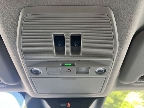 New 2026 Nissan Kicks SR FWD image 14