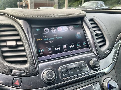 Used 2016 Chevrolet Impala LTZ w/ Enhanced Convenience Package FWD image 12