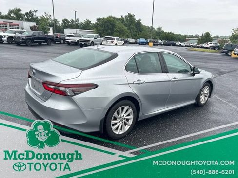 Used 2024 Toyota Camry LE FWD image 4