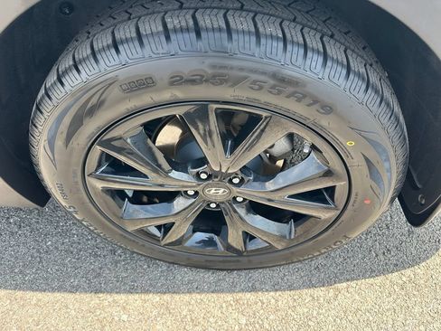 Used 2018 Hyundai Santa Fe Sport w/ 2.0T Ultimate Tech Package 05 AWD/4WD image 9