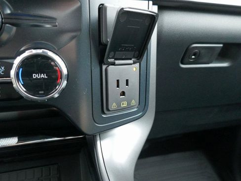 New 2026 Ford F150 Lariat w/ Equipment Group 501A Mid image 28