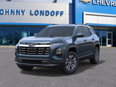 New 2026 Chevrolet Equinox LT w/ Convenience Package II FWD image 6