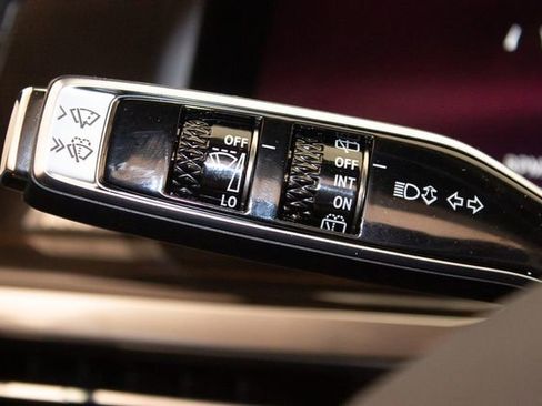 Used 2025 Cadillac Escalade Premium Luxury w/ Touring Package image 29