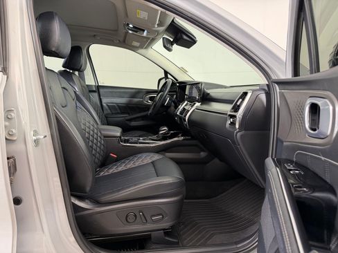 Used 2023 Kia Sorento SX AWD/4WD image 26