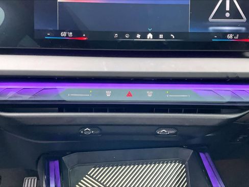 Used 2025 BMW X3 xDrive30i w/ Convenience Package image 33