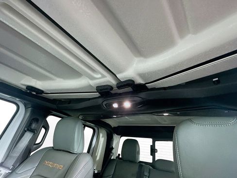 New 2026 Jeep Gladiator Mojave w/ Technology Group image 14