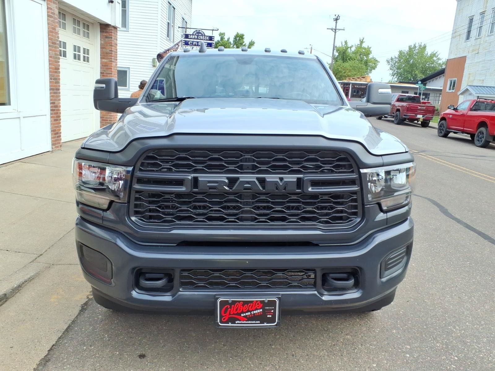 Used 2024 RAM 2500 Tradesman w/ Snow Chief Group AWD/4WD image 3