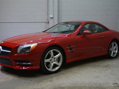 Used 2014 Mercedes-Benz SL 550 image 24