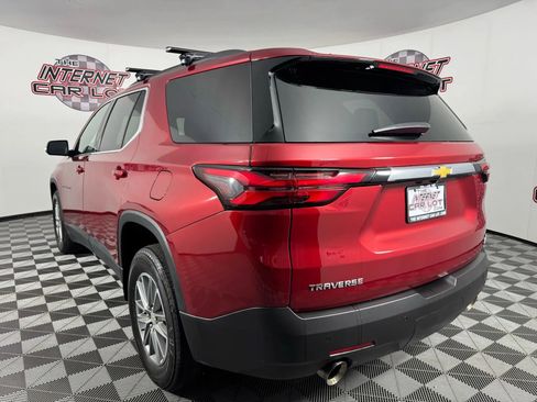 Used 2023 Chevrolet Traverse LT image 5