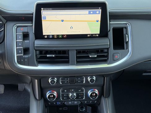 Used 2021 GMC Yukon AT4 w/ Rear Media and Nav Package AWD/4WD image 7