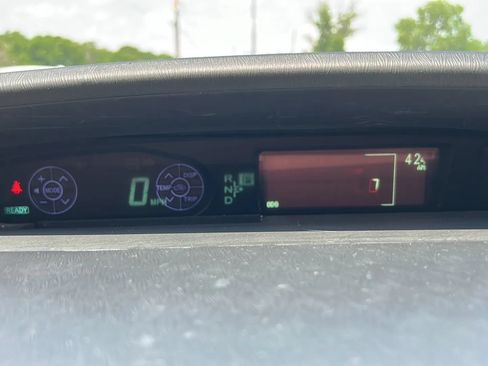 Used 2013 Toyota Prius Two FWD image 18