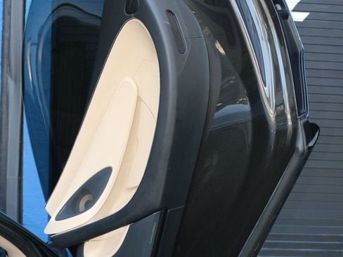 Used 2017 McLaren 570S Coupe image 17