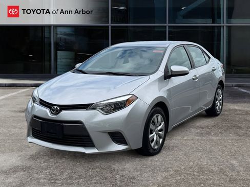 Used 2015 Toyota Corolla LE FWD image 8