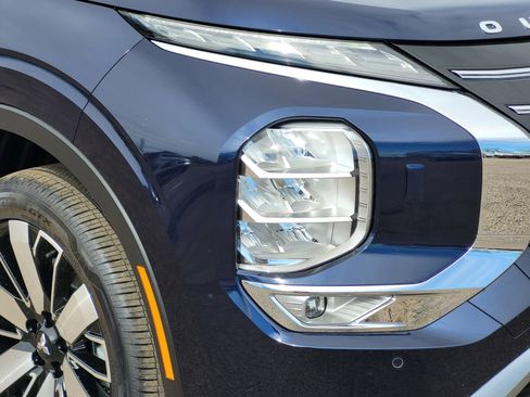 New 2026 Mitsubishi Outlander SE AWD/4WD image 5