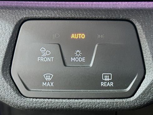 Used 2022 Volkswagen ID.4 Pro S w/ Gradient Package image 17