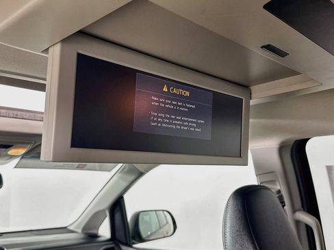 Certified 2017 Toyota Sienna SE Premium FWD image 28