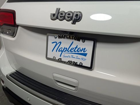 Used 2020 Jeep Grand Cherokee Limited w/ Luxury Group II image 9