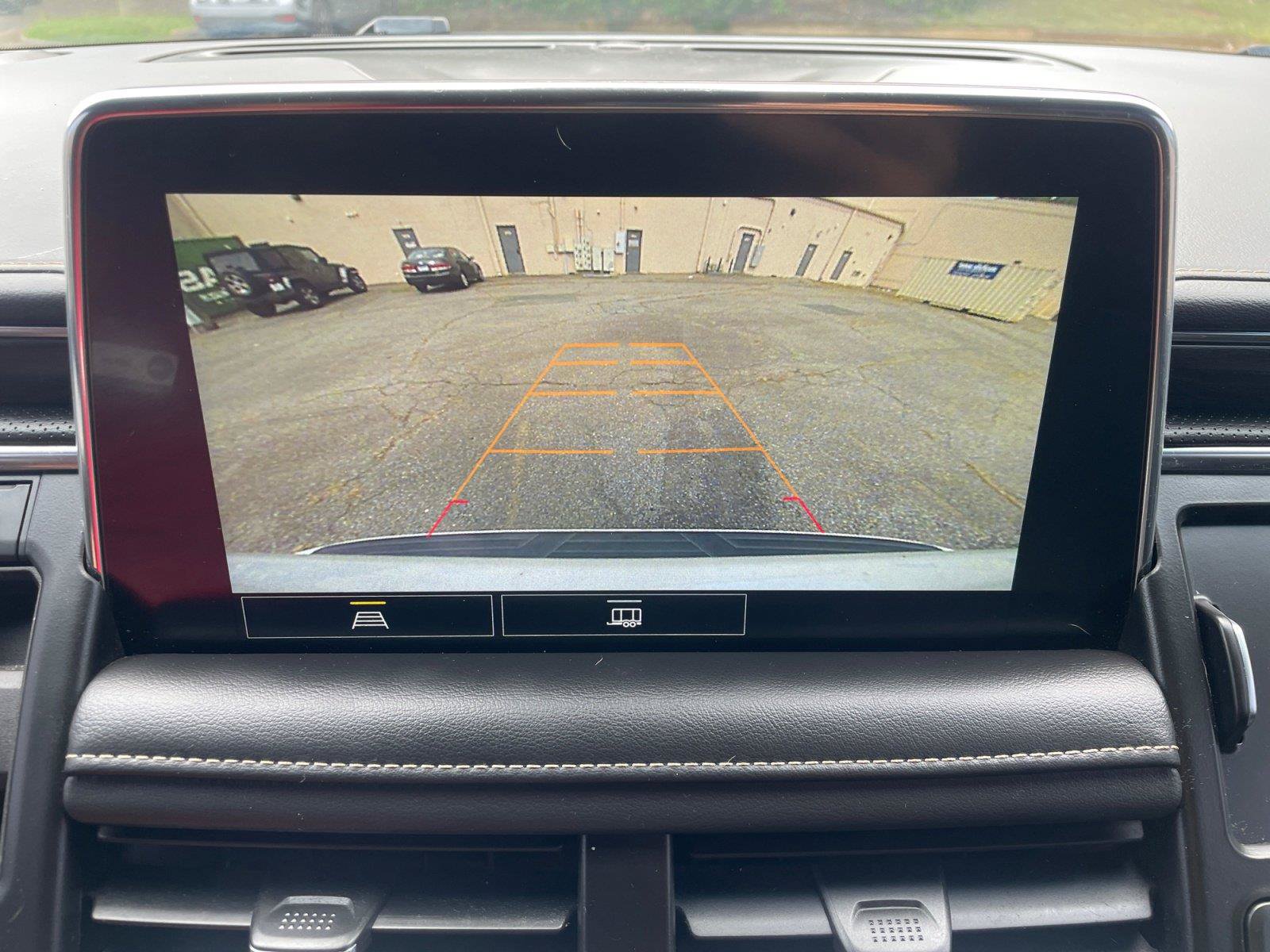 Used 2021 GMC Yukon SLT AWD/4WD image 25