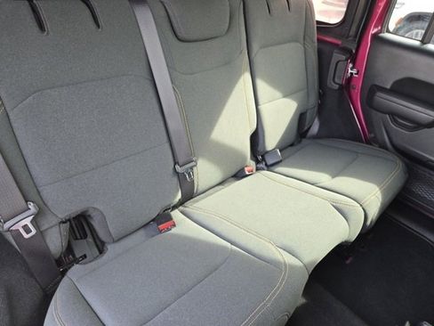 Used 2024 Jeep Wrangler Sport S image 28