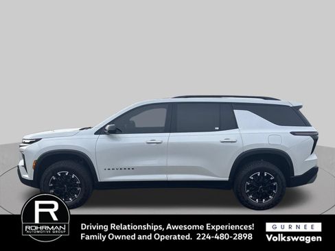 Used 2025 Chevrolet Traverse Z71 w/ LPO, Floor Liner Package AWD/4WD image 6