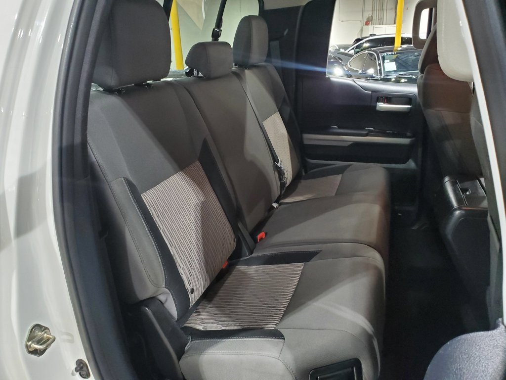 Used 2017 Toyota Tundra SR5 w/ SR5 Upgrade Package RWD image 19