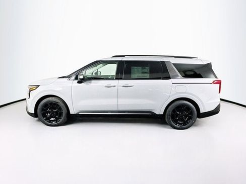 New 2026 Kia Carnival SX w/ SX Dark Edition Package FWD image 8