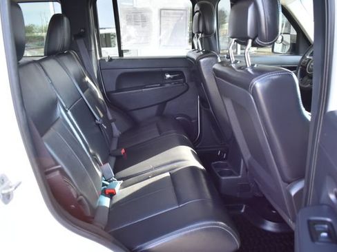 Used 2012 Jeep Liberty Sport AWD/4WD image 33