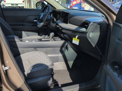 New 2026 Nissan Kicks SV w/ Cold Weather Package image 19