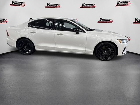 Used 2024 Volvo S60 B5 Plus w/ Climate Package AWD/4WD image 4