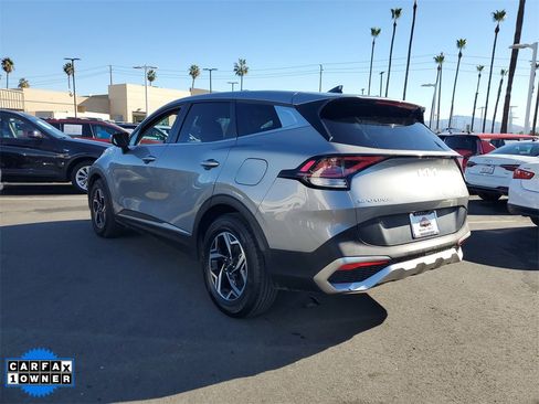 Used 2023 Kia Sportage LX image 3