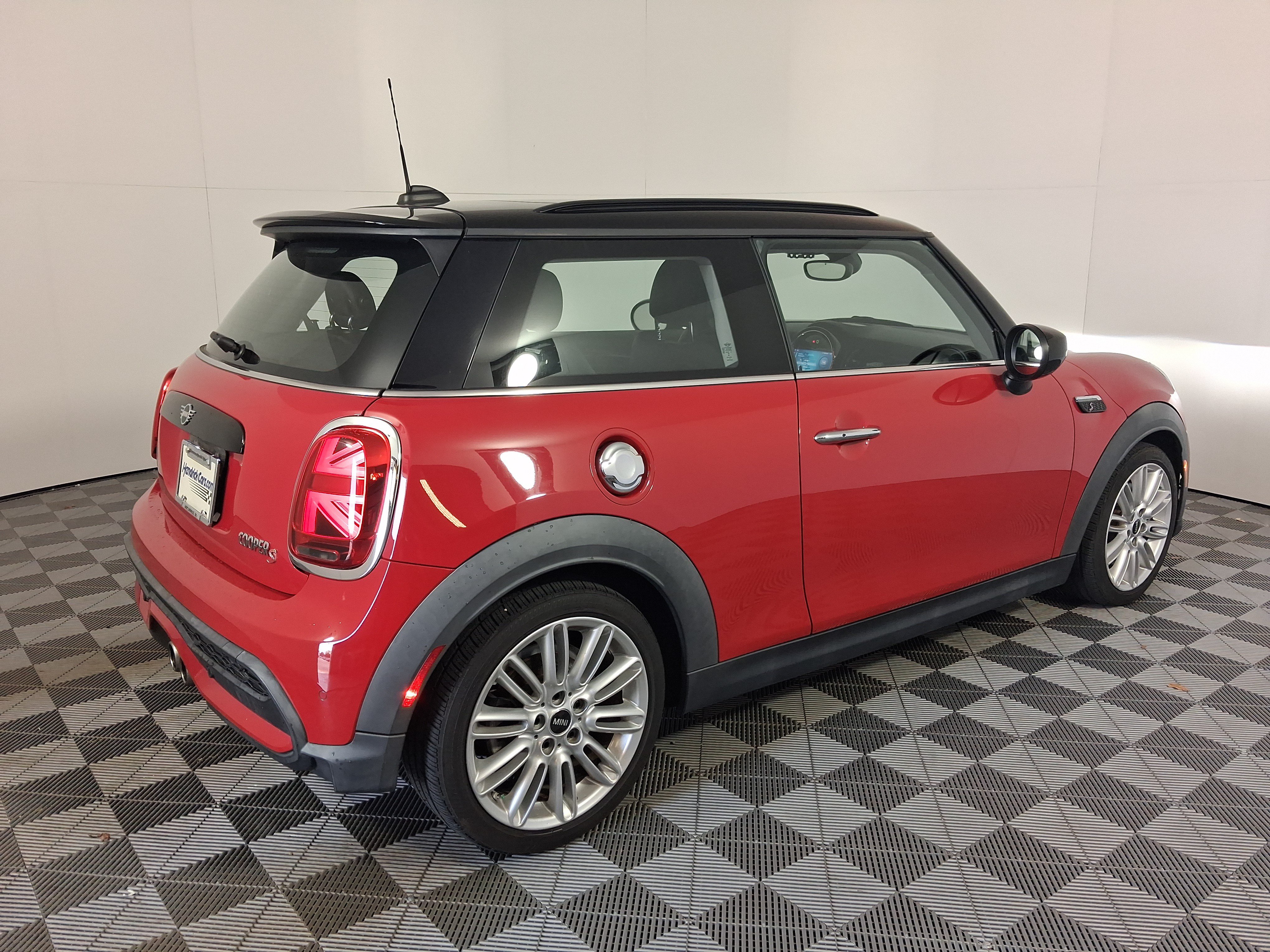 Used 2022 MINI Cooper S w/ Premium Package FWD image 10