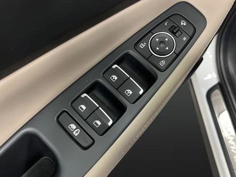 Used 2023 Hyundai Santa Fe Limited w/ Cargo Package image 21