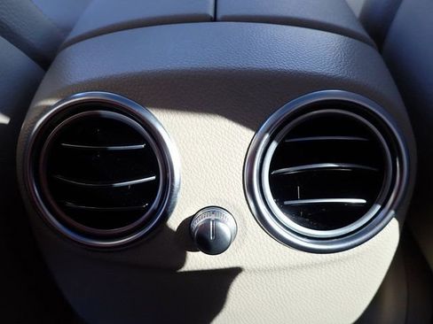 Used 2022 Mercedes-Benz GLC 300 4MATIC image 18