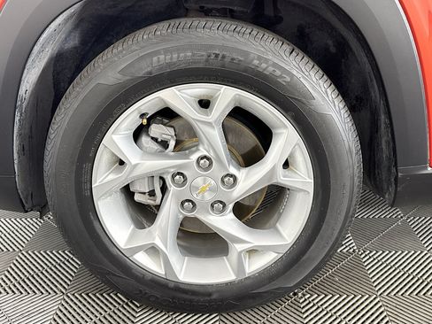 Used 2024 Chevrolet Trax LS w/ LS Convenience Package FWD image 35