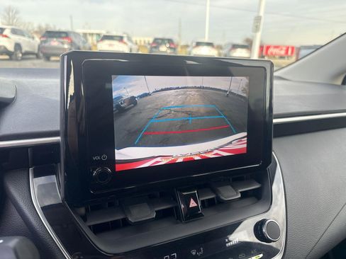 Used 2023 Toyota Corolla LE image 24