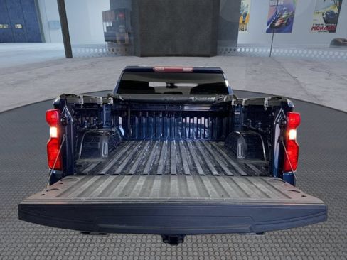 Used 2021 Chevrolet Silverado 1500 LT w/ Z71 Off-Road Package AWD/4WD image 10