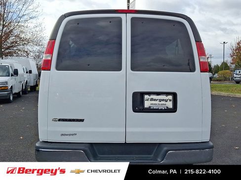 Certified 2020 Chevrolet Express 3500 LT w/ LT Preferred Equipment Group image 6