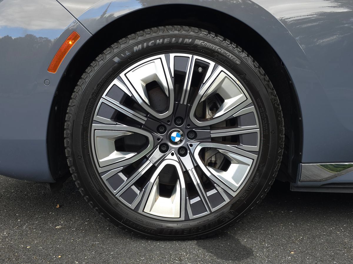 Used 2024 BMW i7 xDrive60 AWD/4WD image 77