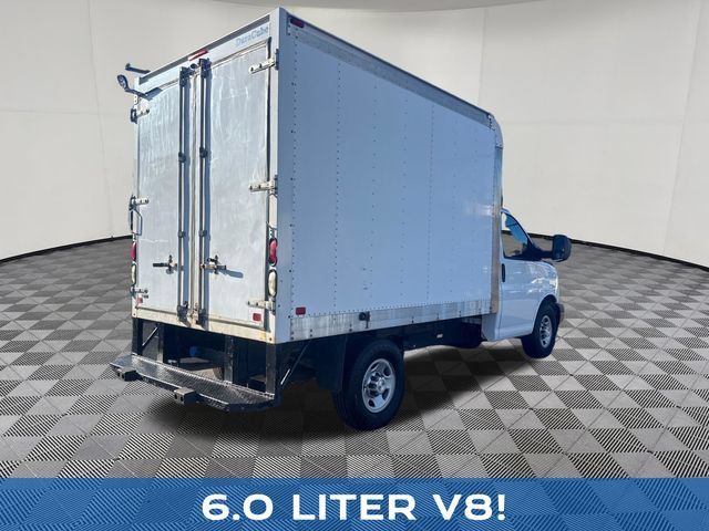 Used 2017 Chevrolet Express 3500 RWD image 5
