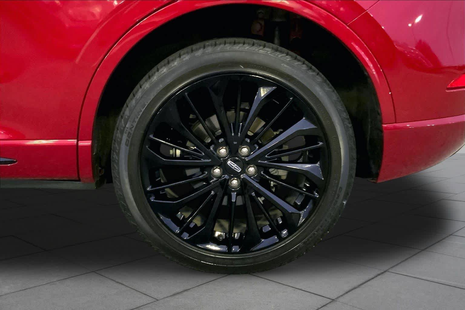 Used 2023 Lincoln Corsair Reserve w/ Equipment Group 201A FWD image 9