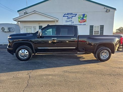 Used 2025 Chevrolet Silverado 3500 High Country w/ High Country Premium Package image 5