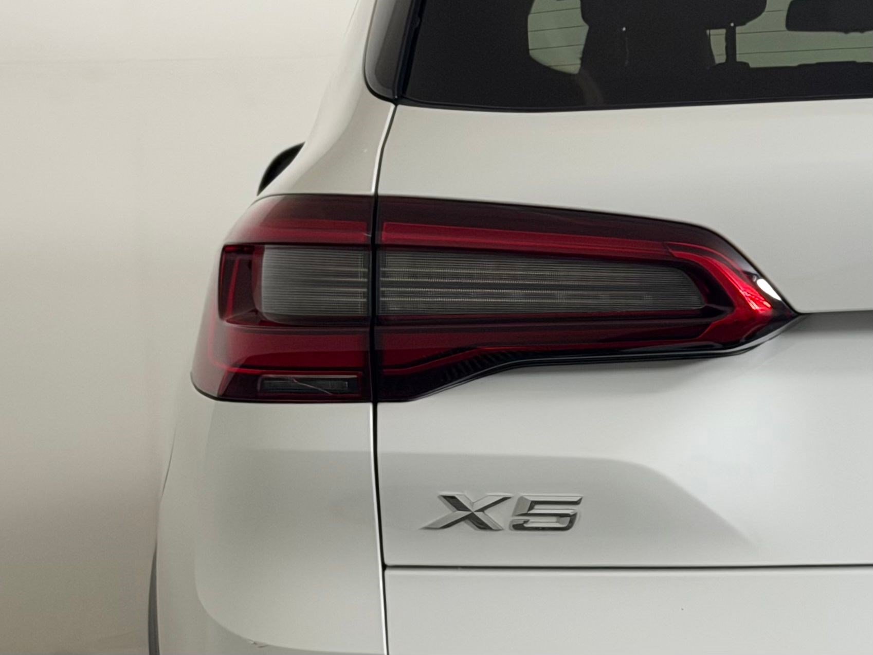 Used 2020 BMW X5 xDrive40i w/ Premium Package AWD/4WD image 29