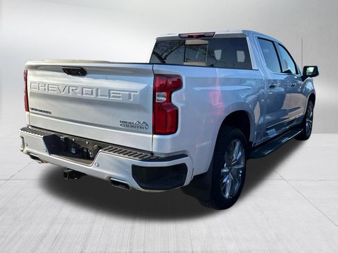 Used 2024 Chevrolet Silverado 1500 High Country w/ High Country Premium Package AWD/4WD image 8